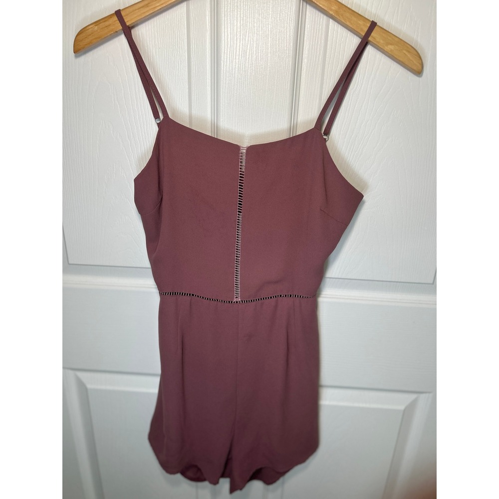 YOINS Dusty Rose Mauve‎ Cutout Tie Back Romper Shorts Adjustable Straps Size S